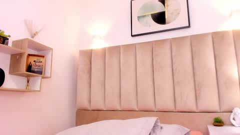 Snapshot of anniie_queen chatting on 02.27.25 Annie Queen online show from 02.27.25