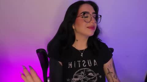 Annika online show from 10.15.25