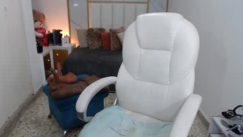 anna online show from 01.22.25