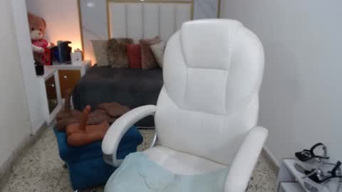 anna online show from 01.23.25