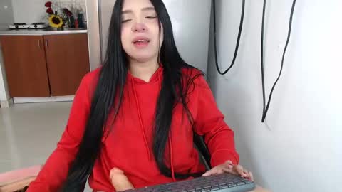 anntonella_squirt online show from 09.22.25