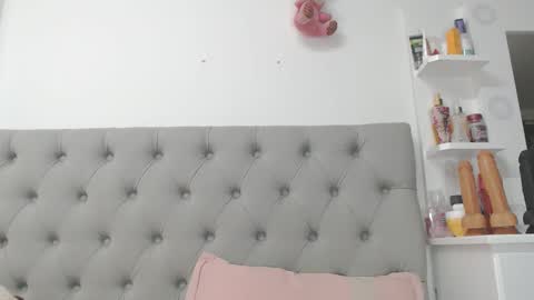 anntonella_squirt online show from 12.05.25