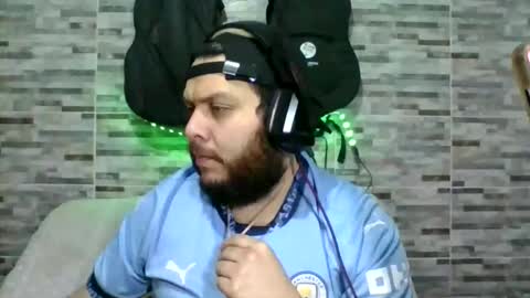 lion kennedy independent model moderator online show from 02.12.26