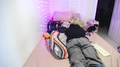  INDEPENDENT MODEL next srteam 240624 online show from 02.23.25