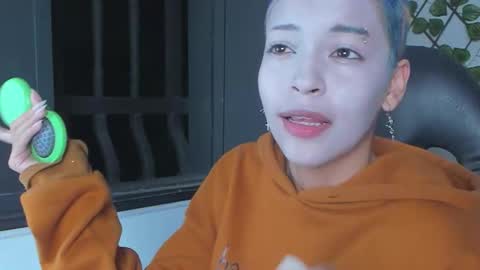 Anny online show from 11.24.25