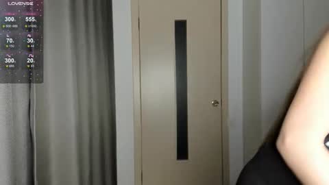 anny_leps online show from 11.28.25