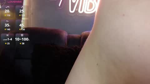 anny_loves online show from 01.10.25