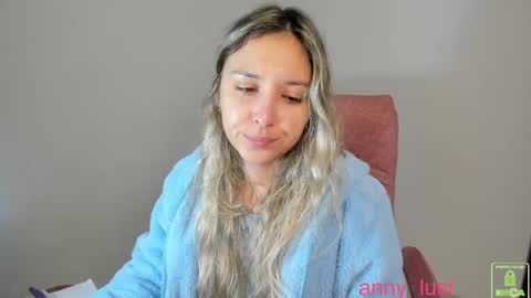 Issabela online show from 11.13.25