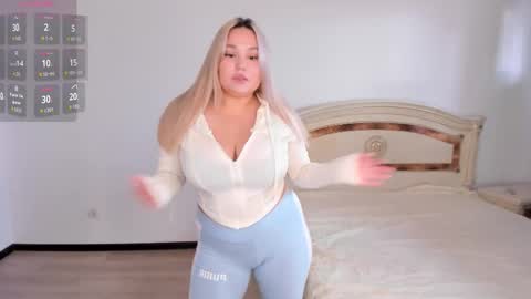 Snapshot of anny_marryanny_ chatting on 09.23.25 Anna online show from 09.23.25