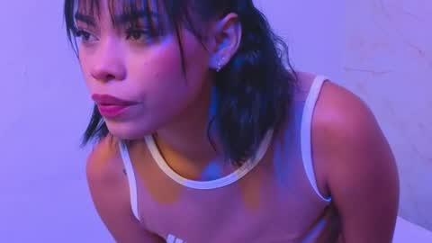 Snapshot of anny_mendez1 chatting on 10.15.25 Anny online show from 10.15.25
