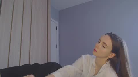 Snapshot of anny_meow chatting on 02.14.25 Ann  My current schedule is below  online show from 02.14.25