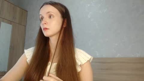 Snapshot of anny_meow chatting on 10.04.25 Ann  My current schedule is below  online show from 10.04.25