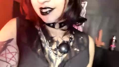 Annie online show from 02.19.26