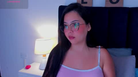 Snapshot of annye01_ chatting on 01.13.26 anny online show from 01.13.26
