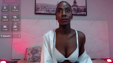 Snapshot of annyfiore chatting on 10.19.25 Anny  online show from 10.19.25