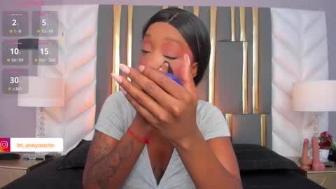 Anny online show from 11.19.25