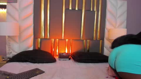 Anny online show from 11.30.25