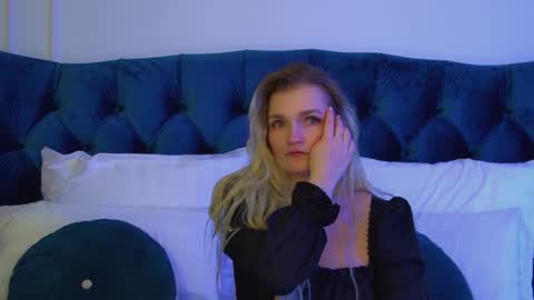 annyraii online show from 02.26.26