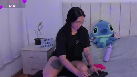 Anny online show from 11.23.25