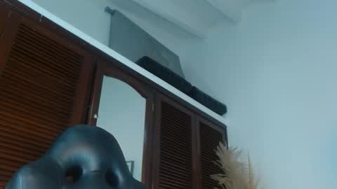 annyrusso online show from 03.10.26