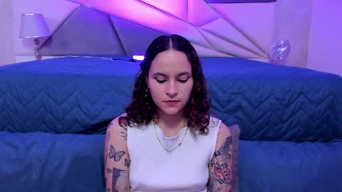 AnnyT online show from 01.06.25