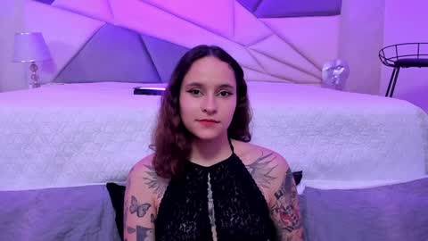 AnnyT online show from 01.25.25