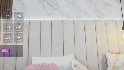 Snapshot of annyy_rosse chatting on 12.17.25 ANNYY online show from 12.17.25