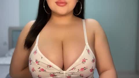 Snapshot of anora_sunny chatting on 09.29.25 Any online show from 09.29.25