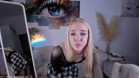 Anora online show from 10.22.25