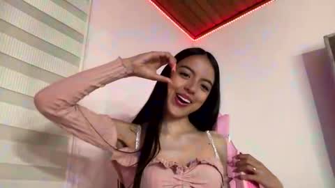Snapshot of anotella_aa chatting on 12.04.25 anotella_aa online show from 12.04.25