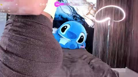 Anthoneladoll online show from 04.19.26