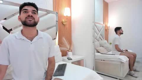    online show from 03.04.26