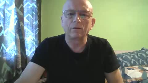 Snapshot of antmatt2025 chatting on 10.10.25 antmatt2025 online show from 10.10.25