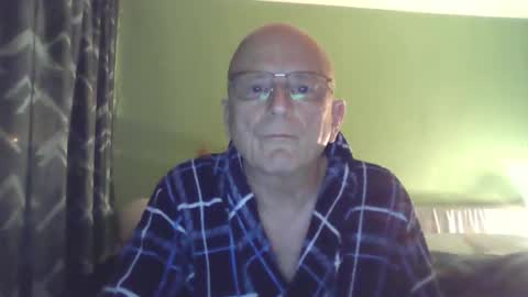 Snapshot of antmatt2025 chatting on 10.19.25 antmatt2025 online show from 10.19.25