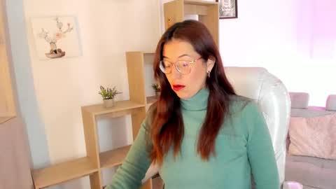 Snapshot of antoneella__ chatting on 09.17.25 Antonella online show from 09.17.25