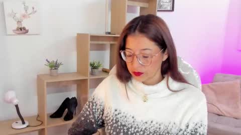 Snapshot of antoneella__ chatting on 10.01.25 Antonella online show from 10.01.25