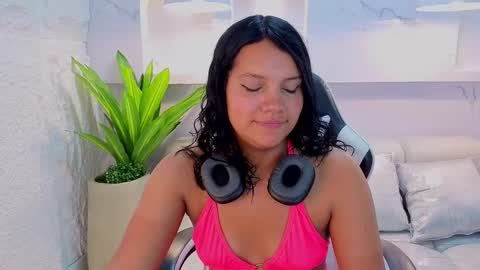 Antonela online show from 09.25.25