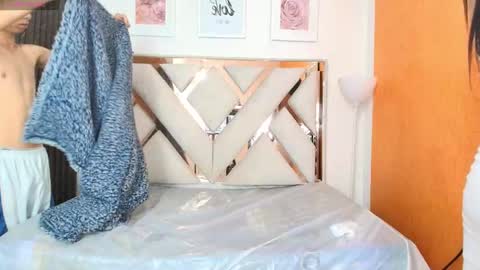 antonella_and_thiago_ online show from 12.20.25