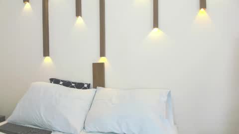 A N T O N E L L A  online show from 03.11.25