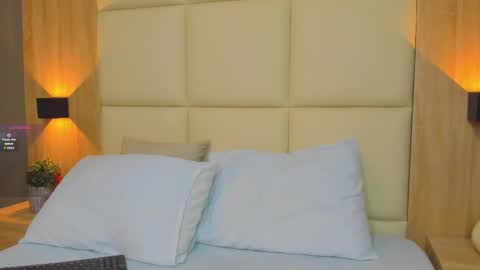 A N T O N E L L A  online show from 10.01.25