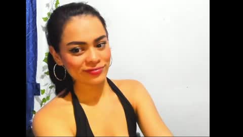 Snapshot of antonella_gomez22 chatting on 05.29.26 Antonella online show from 05.29.26