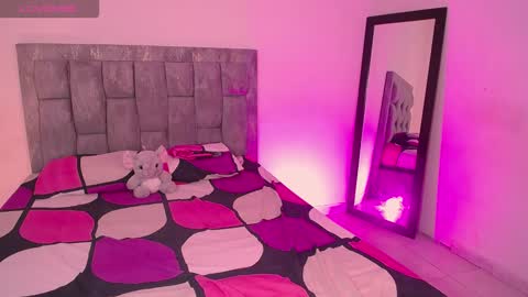 Antonella online show from 01.08.26