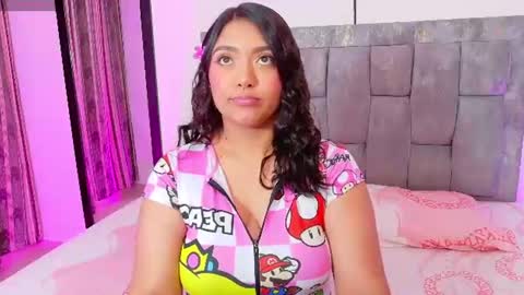 Snapshot of antonella_hot_x chatting on 07.09.26 Antonella online show from 07.09.26