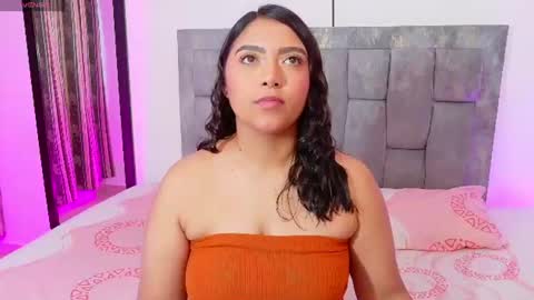 Snapshot of antonella_hot_x chatting on 07.10.26 Antonella online show from 07.10.26