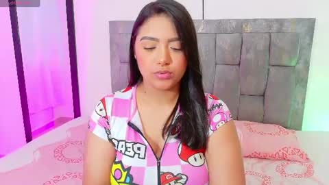 Snapshot of antonella_hot_x chatting on 07.13.26 Antonella online show from 07.13.26