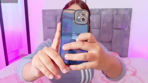Snapshot of antonella_hot_x chatting on 07.16.26 Antonella online show from 07.16.26