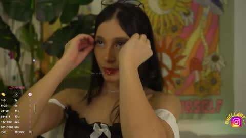 Nell. online show from 09.25.25