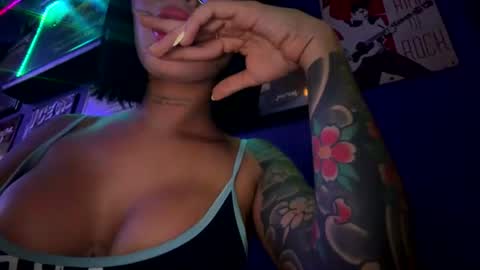 Snapshot of antonella_silva chatting on 07.24.26 Anto online show from 07.24.26