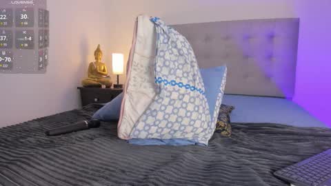  Antonellaa  online show from 10.05.25