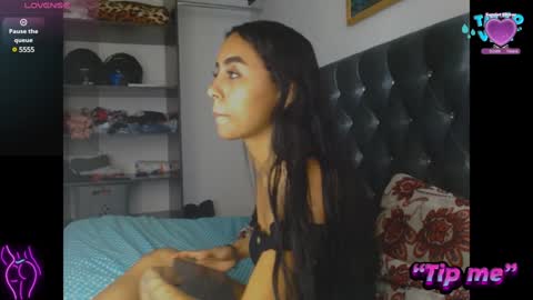 AntonellaAndNoah online show from 01.04.25